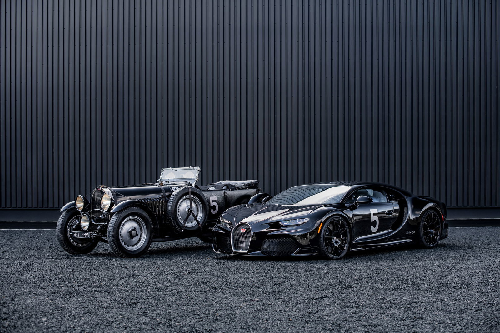 Bugatti Chiron Super Sport 'Hommage T50S' and Bugatti Type 50S